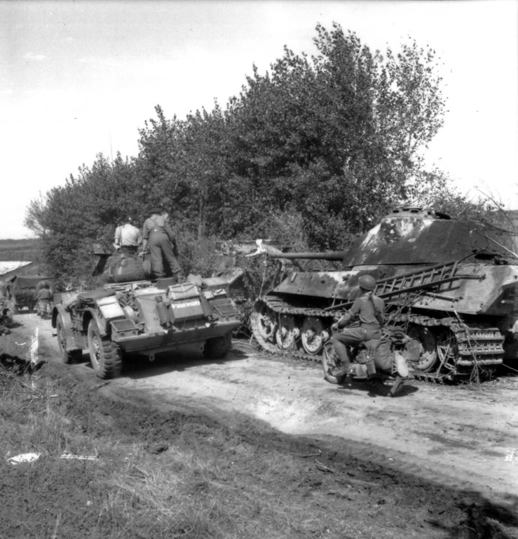 abandonedtigeriiofpanzerabteilung5034.jpg