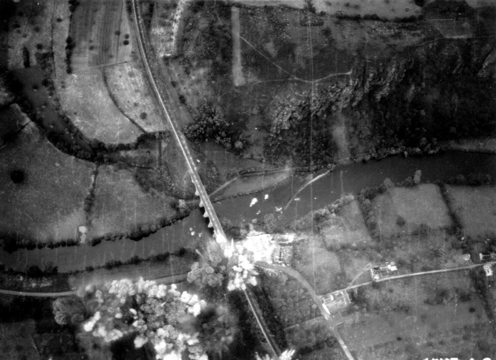 aerialviewoftheclcyreilwayviaductunderairattack.jpg