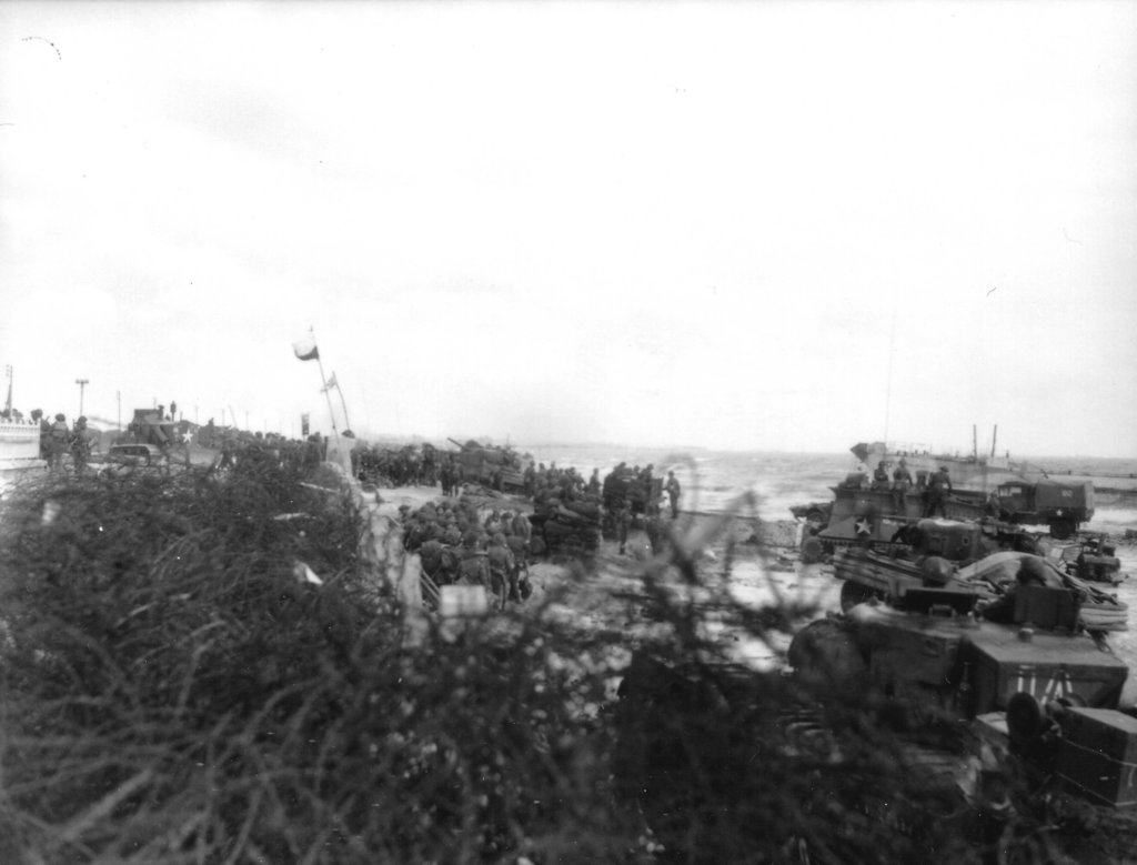 nanredsectorjunobeachjunethe6th1944.jpg