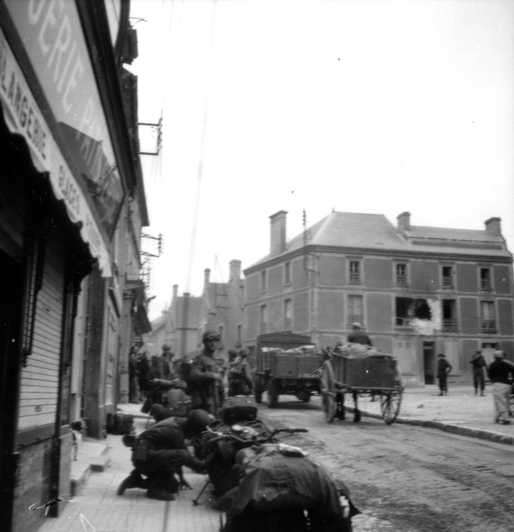 placedumarchcourseullessurmer10thofjune1944.jpg