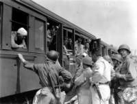 seriesofthreepicturesshowingahospitaltrainatlisonstationonaugustthe5th19443_small.jpg