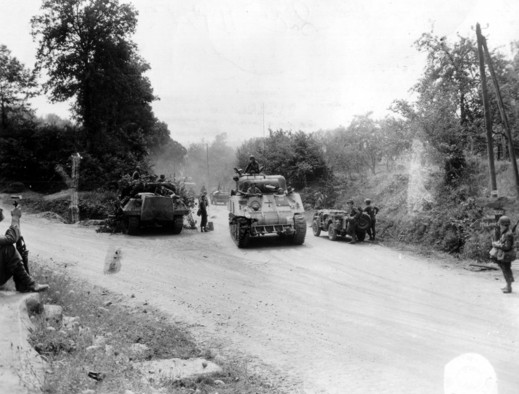 shermanandm10tankdestroyerjunctionofd22andd217roads.jpg