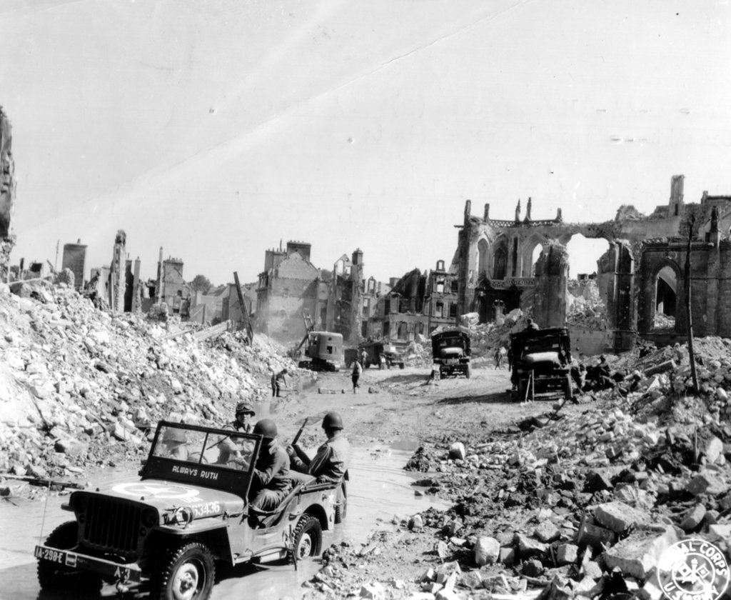 valognesinruins24thofjune1944.jpg