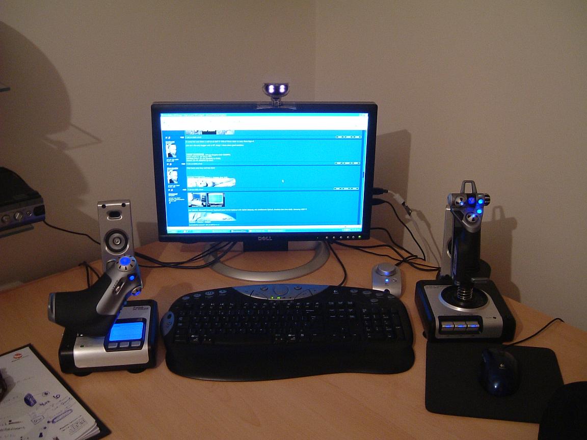 desk1.jpg